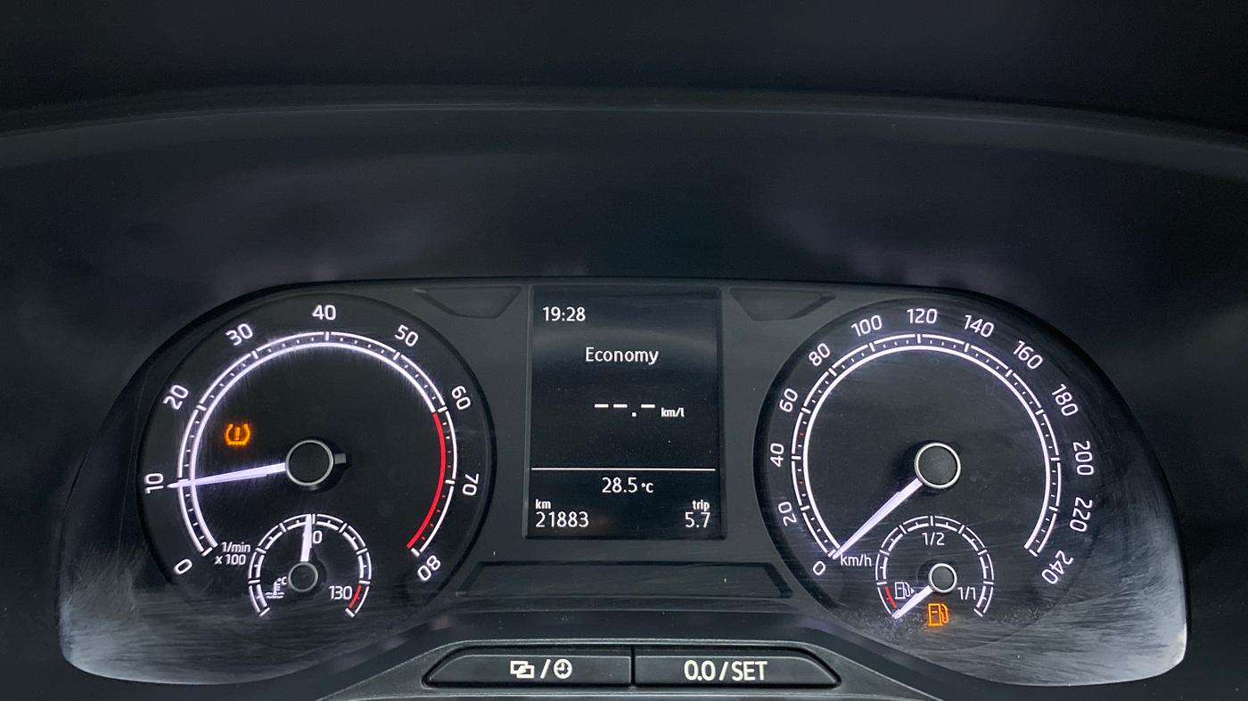 2022 Skoda KUSHAQ STYLE 1.5L TSI MT, Petrol, Manual, 21,883 km, Odometer Image