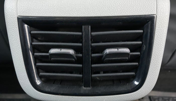 2022 Skoda KUSHAQ STYLE 1.5L TSI MT, Petrol, Manual, 21,883 km, Rear AC Vents
