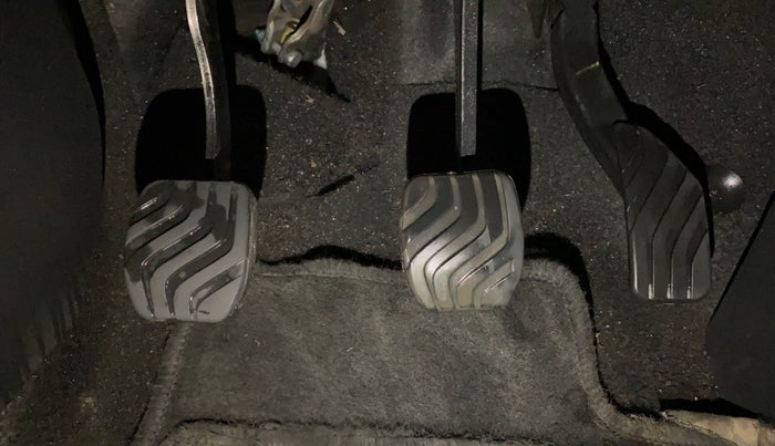 2022 Nissan MAGNITE XE, Petrol, Manual, 26,952 km, Pedals