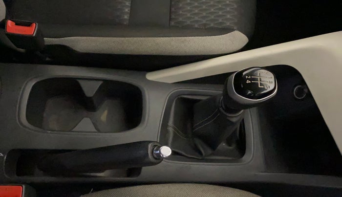 2022 Nissan MAGNITE XE, Petrol, Manual, 26,952 km, Gear Lever