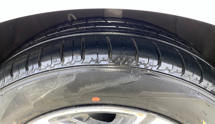 2023 Hyundai AURA SX PLUS 1.2 AMT, Petrol, Automatic, 47,649 km, Right Front Tyre Tread