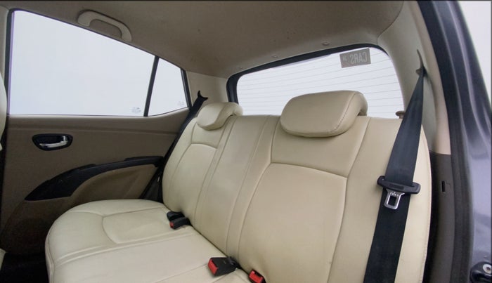 2010 Hyundai i10 SPORTZ 1.2, Petrol, Manual, 45,911 km, Right Side Rear Door Cabin