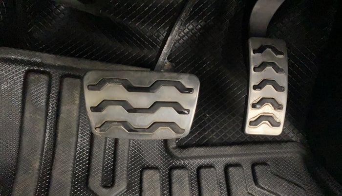 2020 KIA SONET GTX PLUS 1.5 AT, Diesel, Automatic, 75,049 km, Pedals