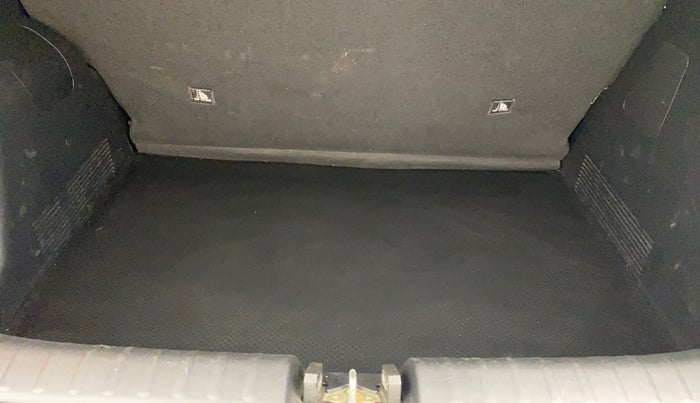 2020 KIA SONET GTX PLUS 1.5 AT, Diesel, Automatic, 75,049 km, Boot Inside