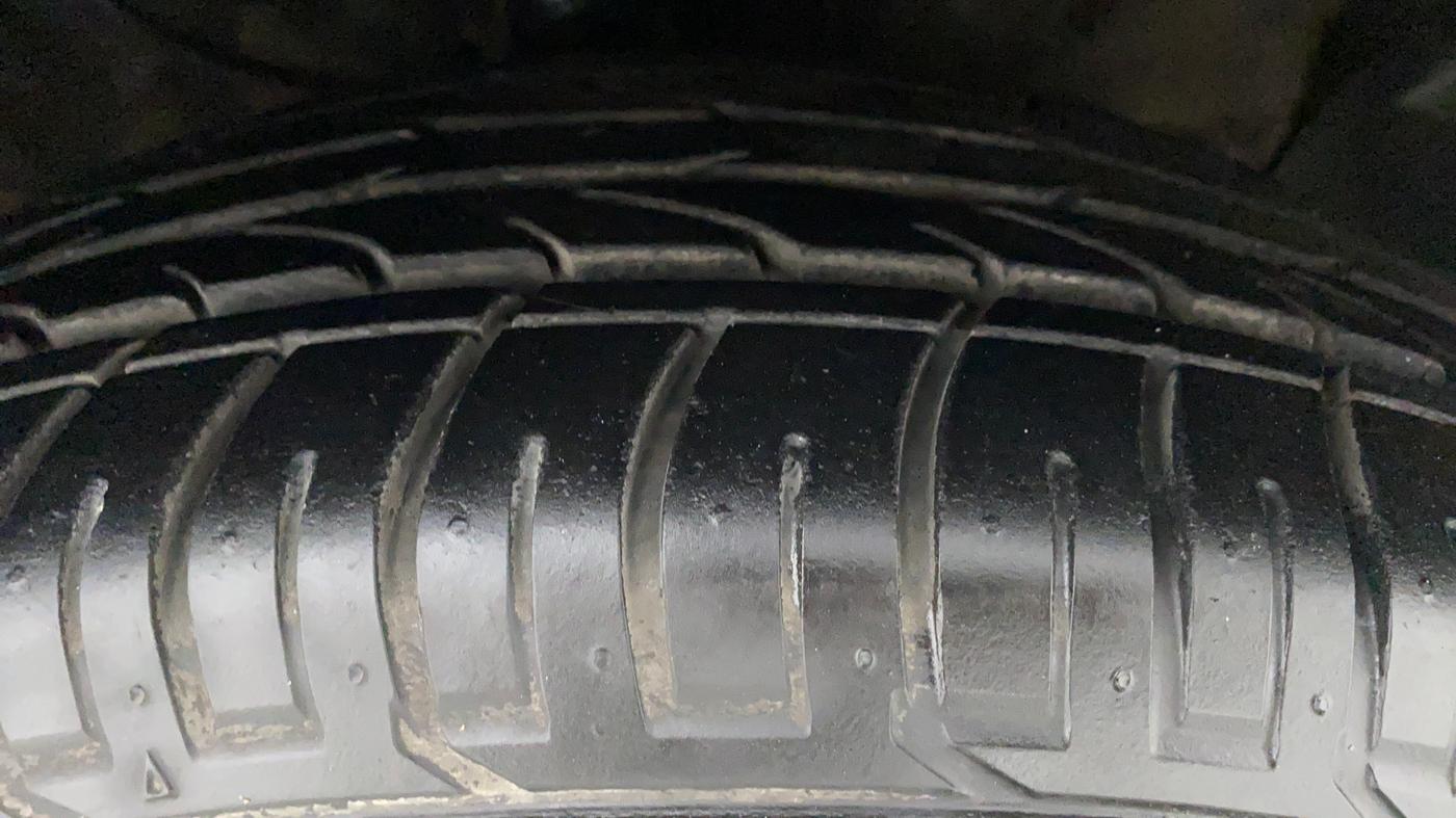 2019 Hyundai Creta 1.6 VTVT SX AUTO, Petrol, Automatic, 3,983 km, Right Front Tyre Tread