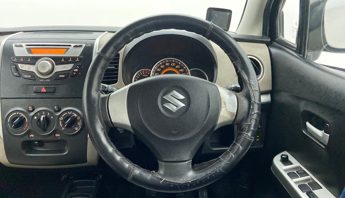 2013 Maruti Wagon R 1.0 VXI, Petrol, Manual, 1,23,745 km, Steering Wheel Close Up