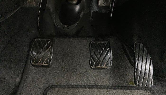 2013 Maruti Wagon R 1.0 VXI, Petrol, Manual, 1,23,745 km, Pedals