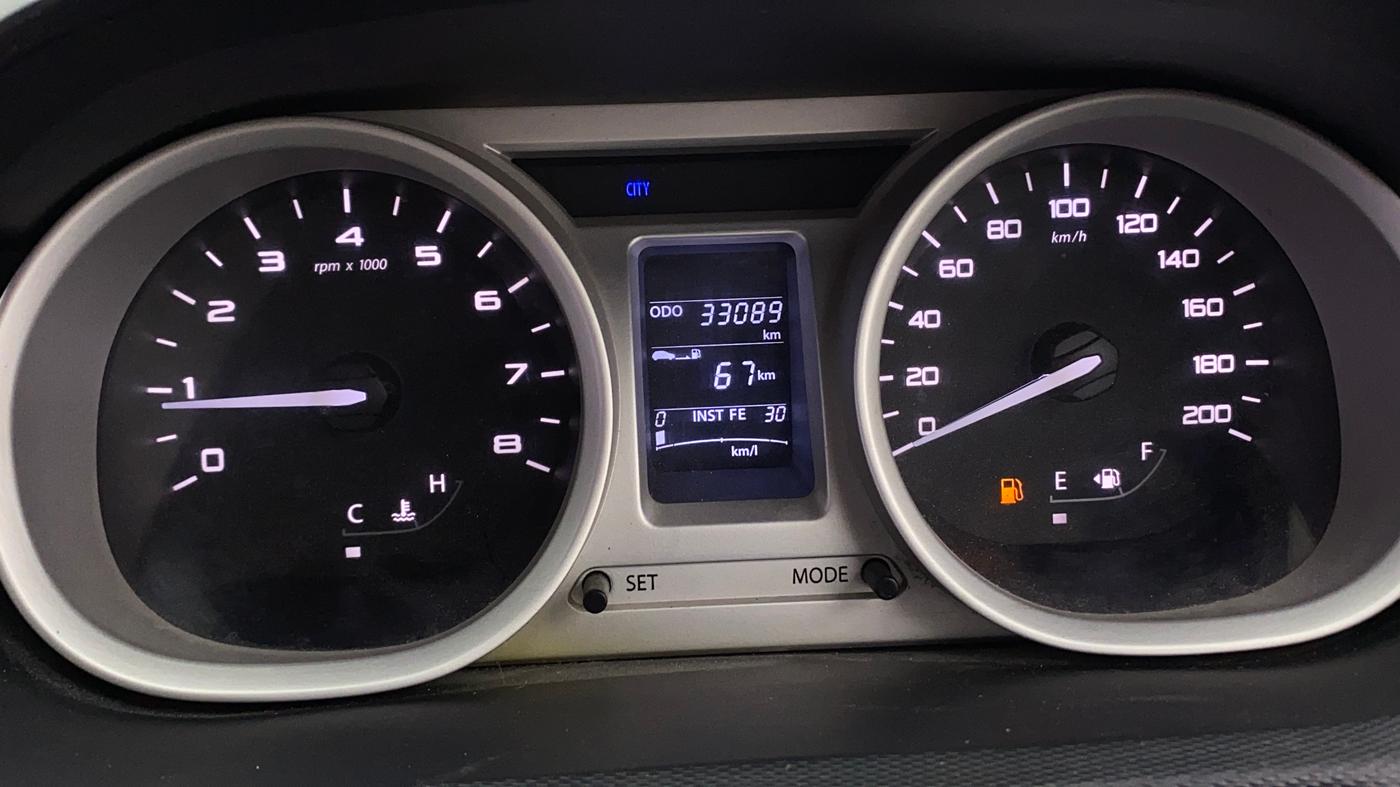2017 Tata TIGOR XT PETROL, Petrol, Manual, 33,106 km, Odometer Image