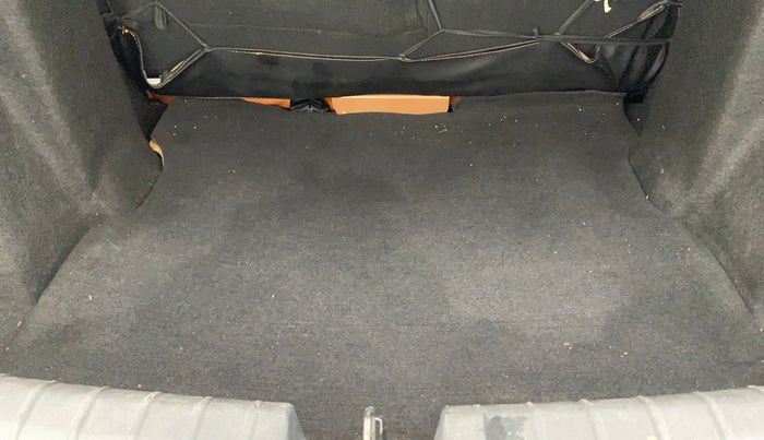 2017 Tata TIGOR XT PETROL, Petrol, Manual, 33,086 km, Boot Inside
