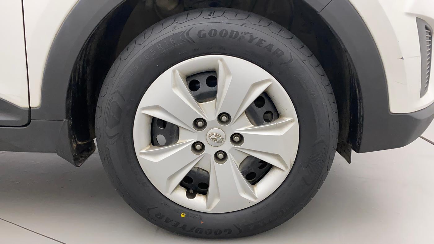 2015 Hyundai Creta BASE 1.4 DIESEL, Diesel, Manual, 1,13,052 km, Right Front Wheel