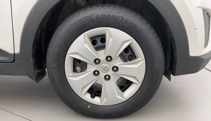 2015 Hyundai Creta BASE 1.4 DIESEL, Diesel, Manual, 1,13,052 km, Right Front Wheel