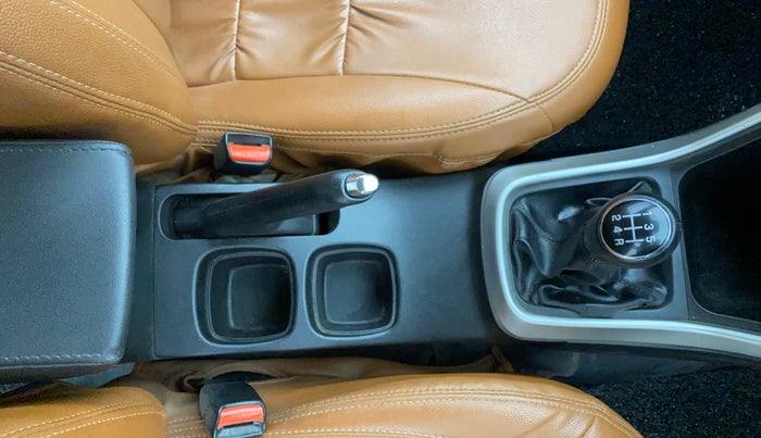 2016 Maruti S Cross ZETA 1.3, Diesel, Manual, 1,15,568 km, Gear Lever