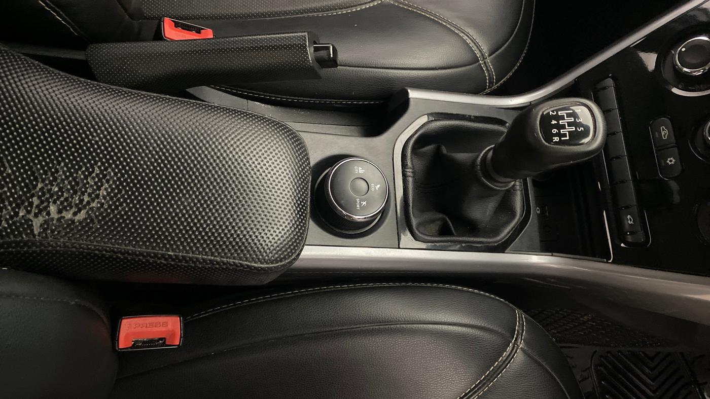 2023 Tata NEXON XM SUNROOF DIESEL, Diesel, Manual, 1,22,287 km, Gear Lever