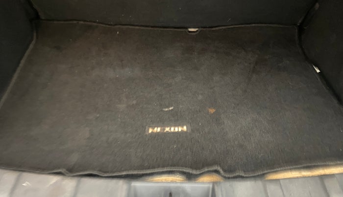 2023 Tata NEXON XM SUNROOF DIESEL, Diesel, Manual, 1,22,287 km, Boot Inside