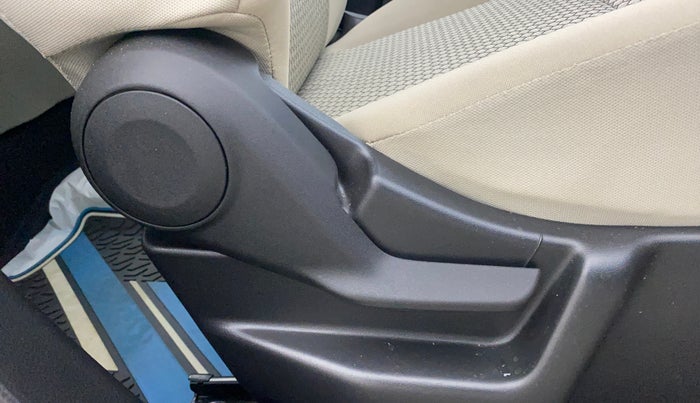2024 Maruti New Wagon-R LXI 1.0, Petrol, Manual, 771 km, Driver Side Adjustment Panel