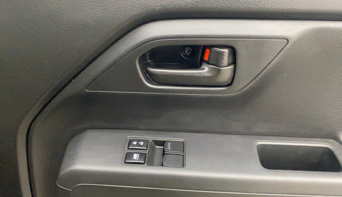 2024 Maruti New Wagon-R LXI 1.0, Petrol, Manual, 771 km, Driver Side Door Panels Control