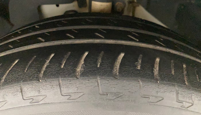 2018 Ford Ecosport TITANIUM + 1.5L PETROL, Petrol, Manual, 22,810 km, Left Front Tyre Tread