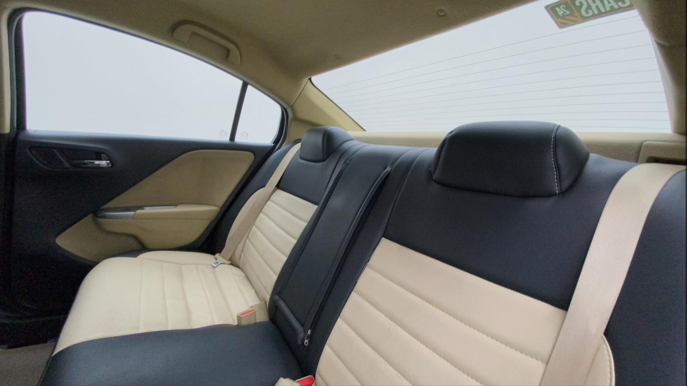 2015 Honda City 1.5L I-VTEC V MT, Petrol, Manual, 90,732 km, Right Side Rear Door Cabin