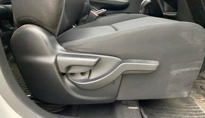 2017 Honda BR-V 1.5L I-VTEC V CVT, Petrol, Automatic, 55,026 km, Driver Side Adjustment Panel