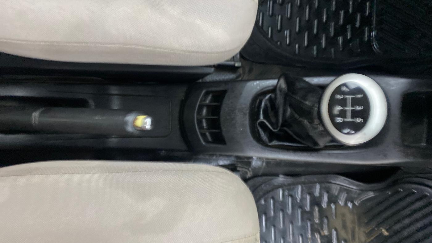 2013 Maruti Wagon R 1.0 VXI, CNG, Manual, 1,18,028 km, Gear Lever