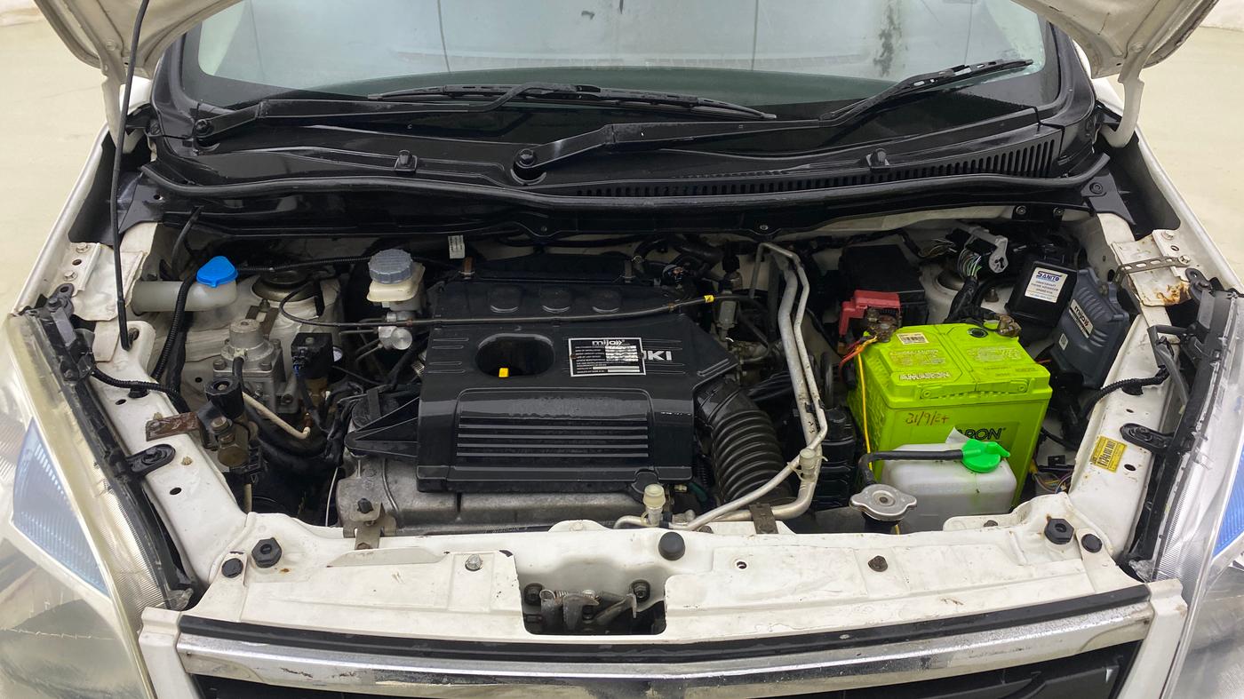 2013 Maruti Wagon R 1.0 VXI, CNG, Manual, 1,18,028 km, Engine View