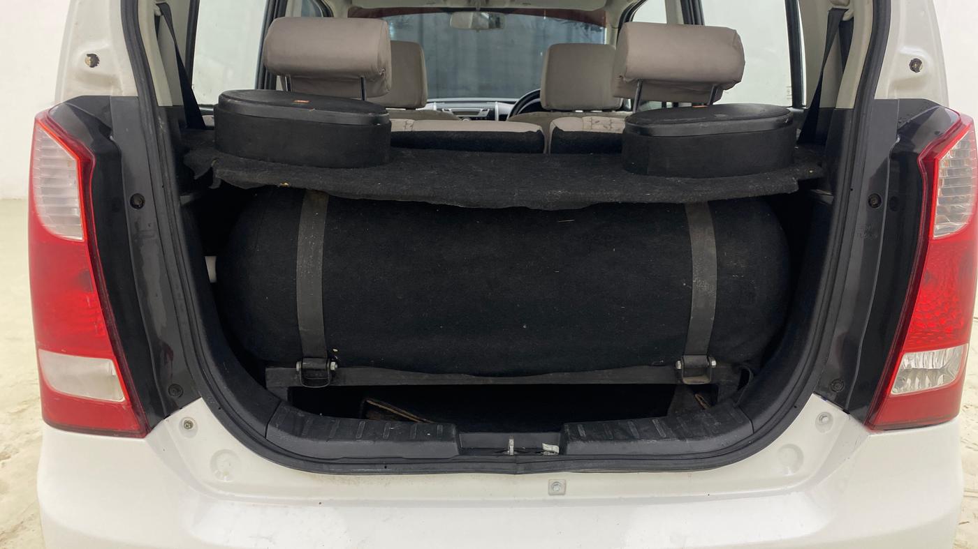2013 Maruti Wagon R 1.0 VXI, CNG, Manual, 1,18,028 km, Boot Inside