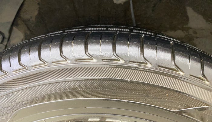 2012 Hyundai i20 ASTA 1.2, Petrol, Manual, 71,709 km, Right Rear Tyre Tread