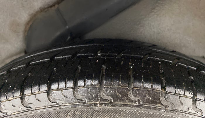 2015 Hyundai i10 SPORTZ 1.1, Petrol, Manual, 93,736 km, Left Rear Tyre Tread