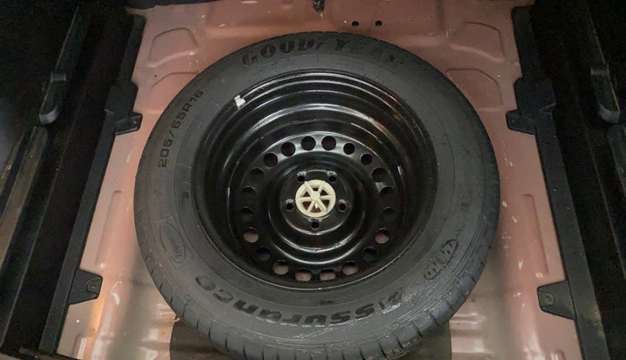 2020 KIA SELTOS HTK 1.5 PETROL, Petrol, Manual, 28,314 km, Spare Tyre