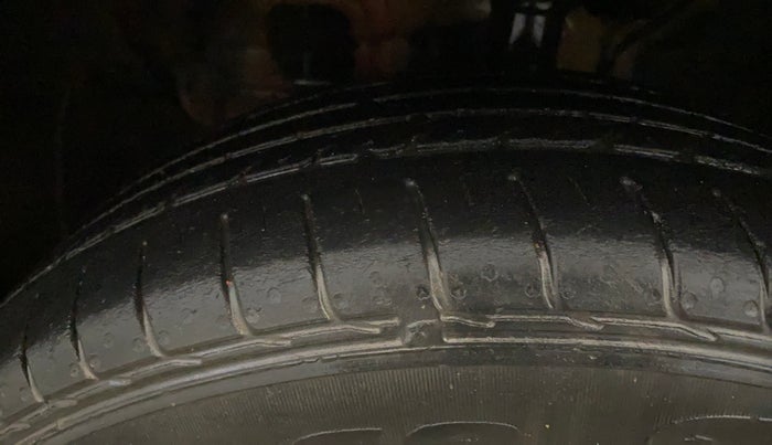 2020 KIA SELTOS HTK 1.5 PETROL, Petrol, Manual, 28,314 km, Left Front Tyre Tread