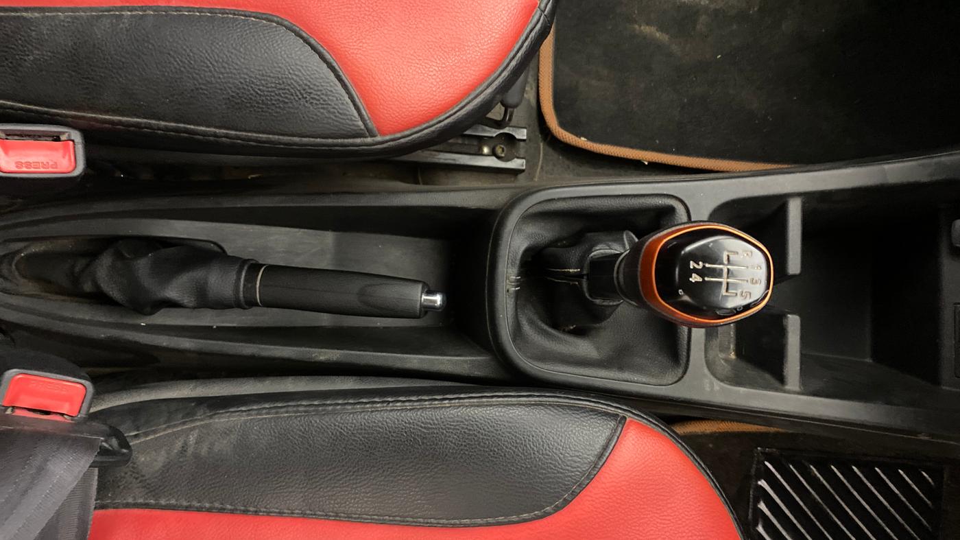 2020 Renault Kwid CLIMBER 1.0 (O), Petrol, Manual, 49,717 km, Gear Lever