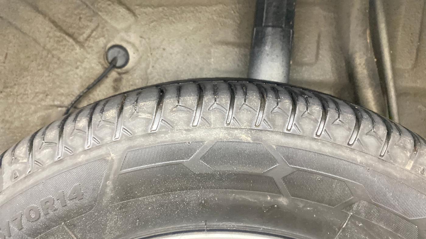 2017 Maruti Celerio ZXI (O), Petrol, Manual, 97,057 km, Left Rear Tyre Tread