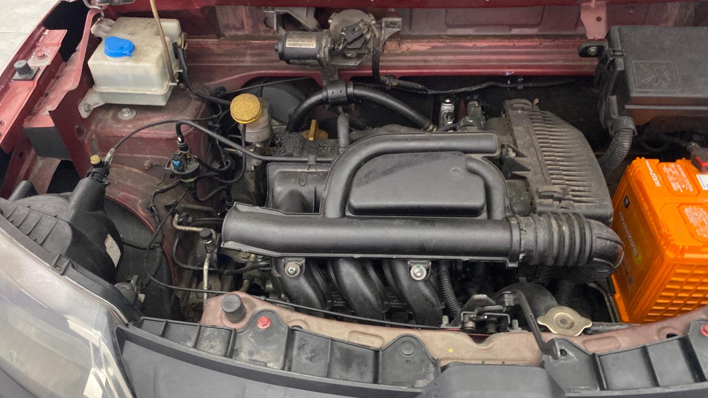 2015 Renault Kwid RXE, Petrol, Manual, 23,622 km, Engine View - Right