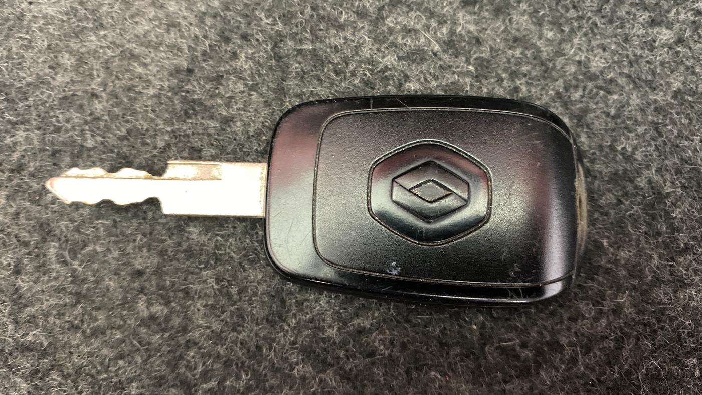 2015 Renault Kwid RXE, Petrol, Manual, 23,622 km, Key Close Up