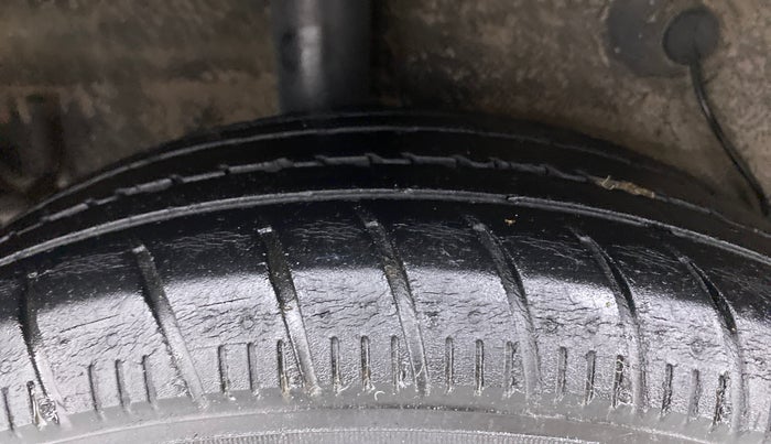 2018 Maruti Celerio ZXI AMT (O), Petrol, Automatic, 1,17,924 km, Right Rear Tyre Tread