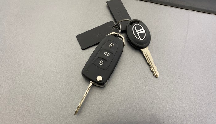 2019 Tata TIGOR XZA PETROL, Petrol, Automatic, 85,687 km, Key Close Up