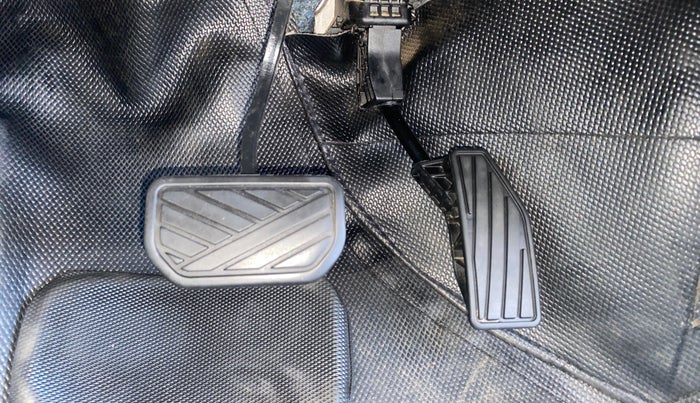 2022 Maruti Baleno DELTA 1.2 AGS, Petrol, Automatic, 1,00,456 km, Pedals