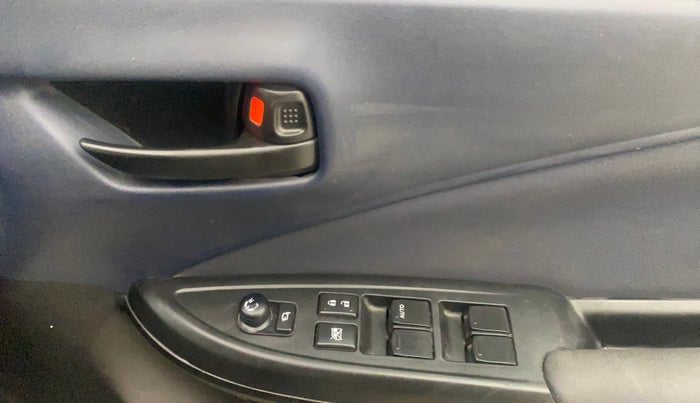 2022 Maruti Baleno DELTA 1.2 AGS, Petrol, Automatic, 1,00,456 km, Driver Side Door Panels Control