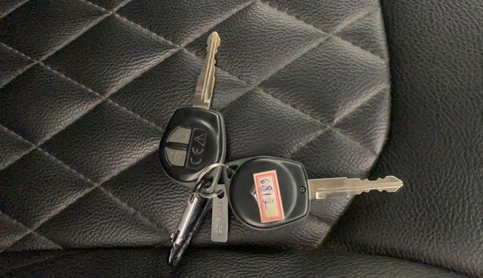 2022 Maruti Baleno DELTA 1.2 AGS, Petrol, Automatic, 1,00,456 km, Key Close Up