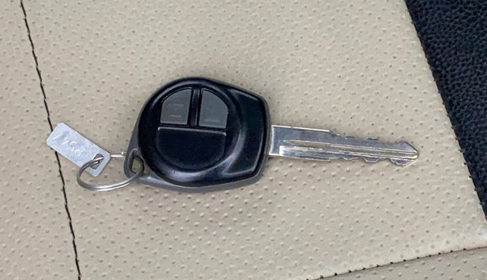 2015 Maruti Wagon R 1.0 VXI, Petrol, Manual, 53,396 km, Lock system - Remote key not working