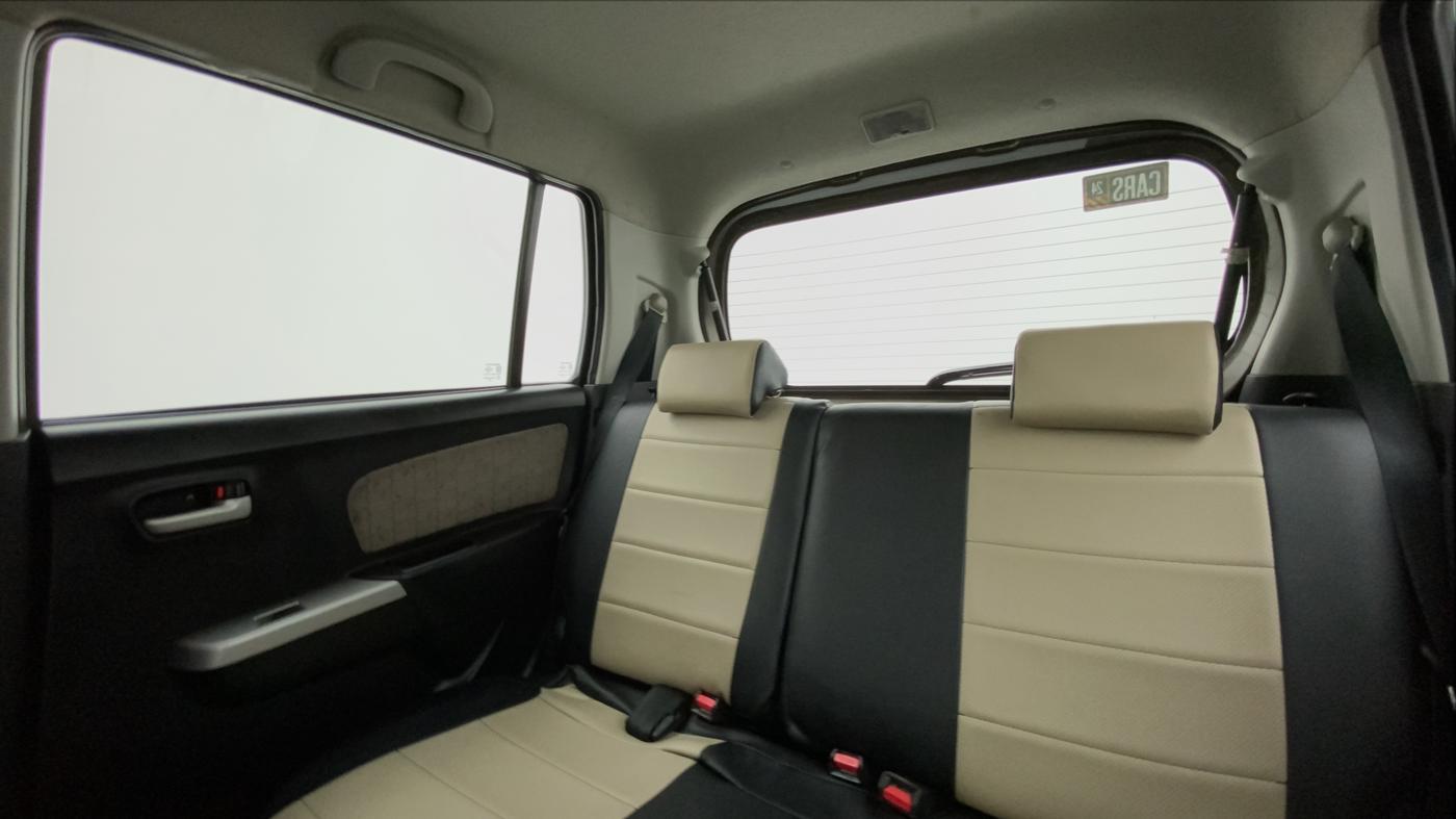 2015 Maruti Wagon R 1.0 VXI, Petrol, Manual, 53,396 km, Right Side Rear Door Cabin
