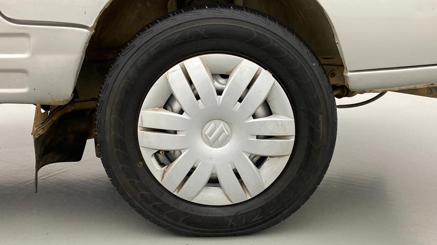 2015 Maruti OMNI E 8 STR, Petrol, Manual, 89,941 km, Right Front Wheel