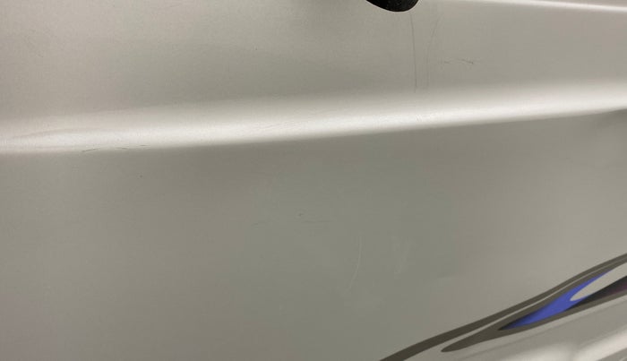 2015 Maruti OMNI E 8 STR, Petrol, Manual, 89,941 km, Front passenger door - Minor scratches