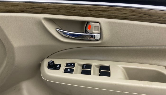 2019 Maruti Ciaz ALPHA  AT 1.5 SHVS PETROL, Petrol, Automatic, 61,903 km, Driver Side Door Panels Control