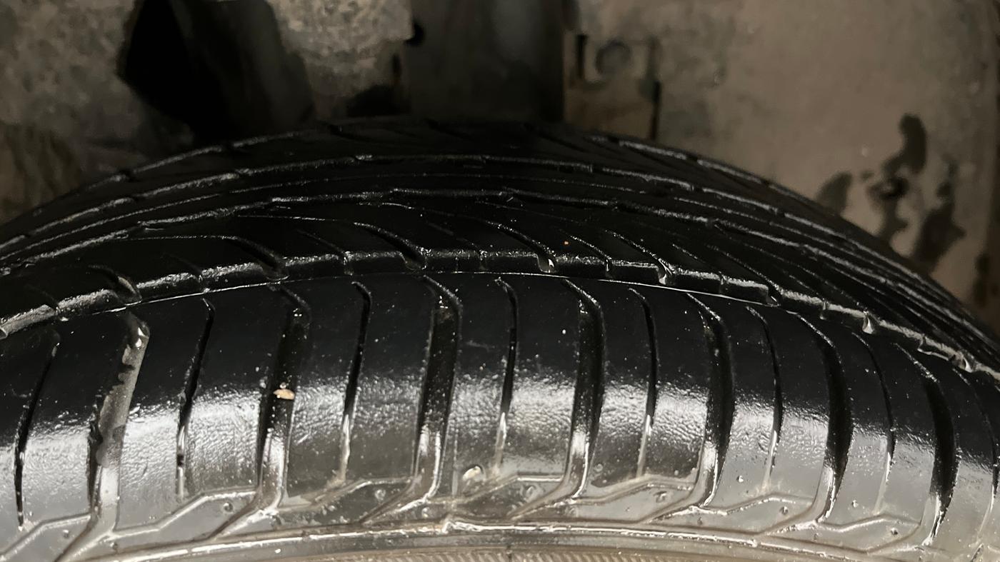 2020 Renault Kwid RXT 1.0 (O), Petrol, Manual, 69,009 km, Right Front Tyre Tread