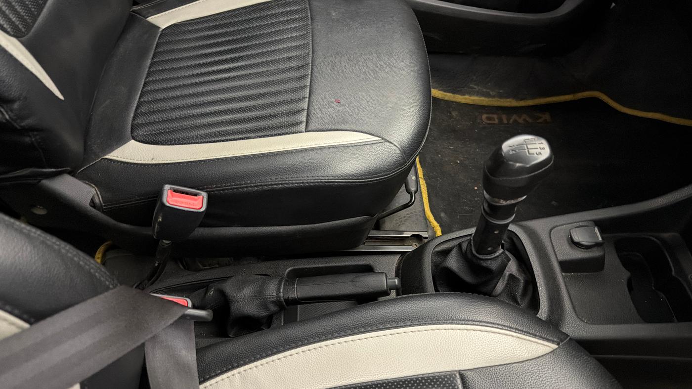 2019 Renault Kwid RXL, Petrol, Manual, 26,519 km, Gear Lever