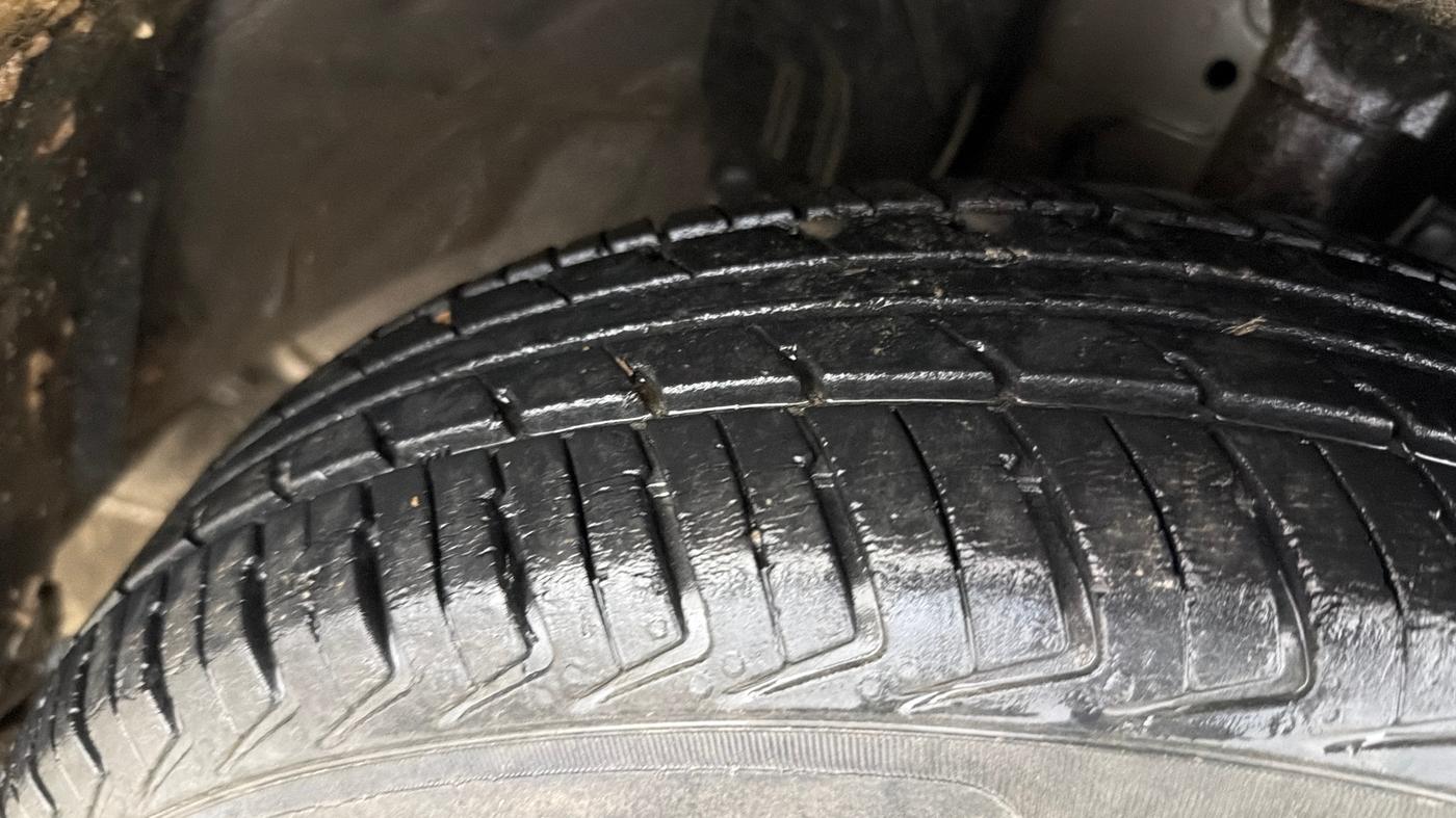 2019 Renault Kwid RXL, Petrol, Manual, 26,519 km, Right Front Tyre Tread