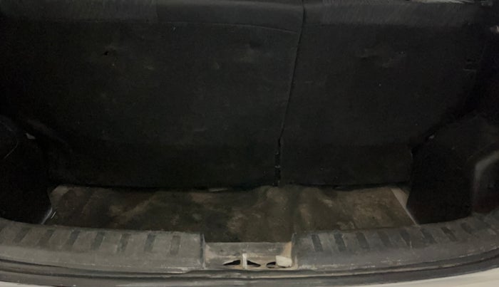 2016 Maruti Swift VDI, Diesel, Manual, 69,476 km, Boot Inside