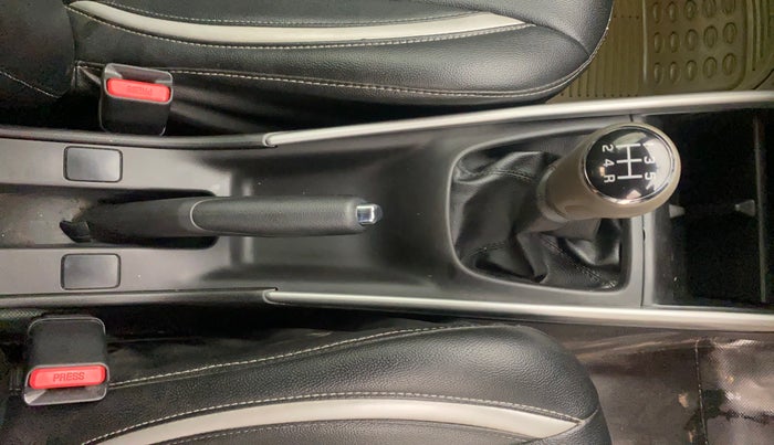 2018 Maruti Baleno ZETA PETROL 1.2, Petrol, Manual, 58,843 km, Gear Lever