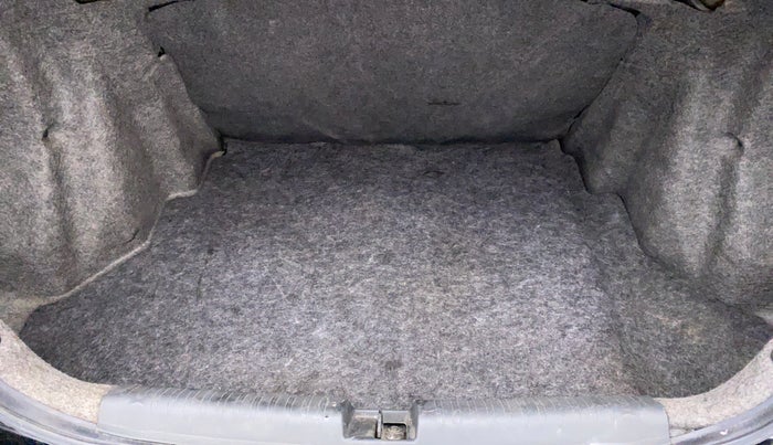 2013 Honda Amaze 1.5 EXMT I DTEC, Diesel, Manual, 94,219 km, Boot Inside